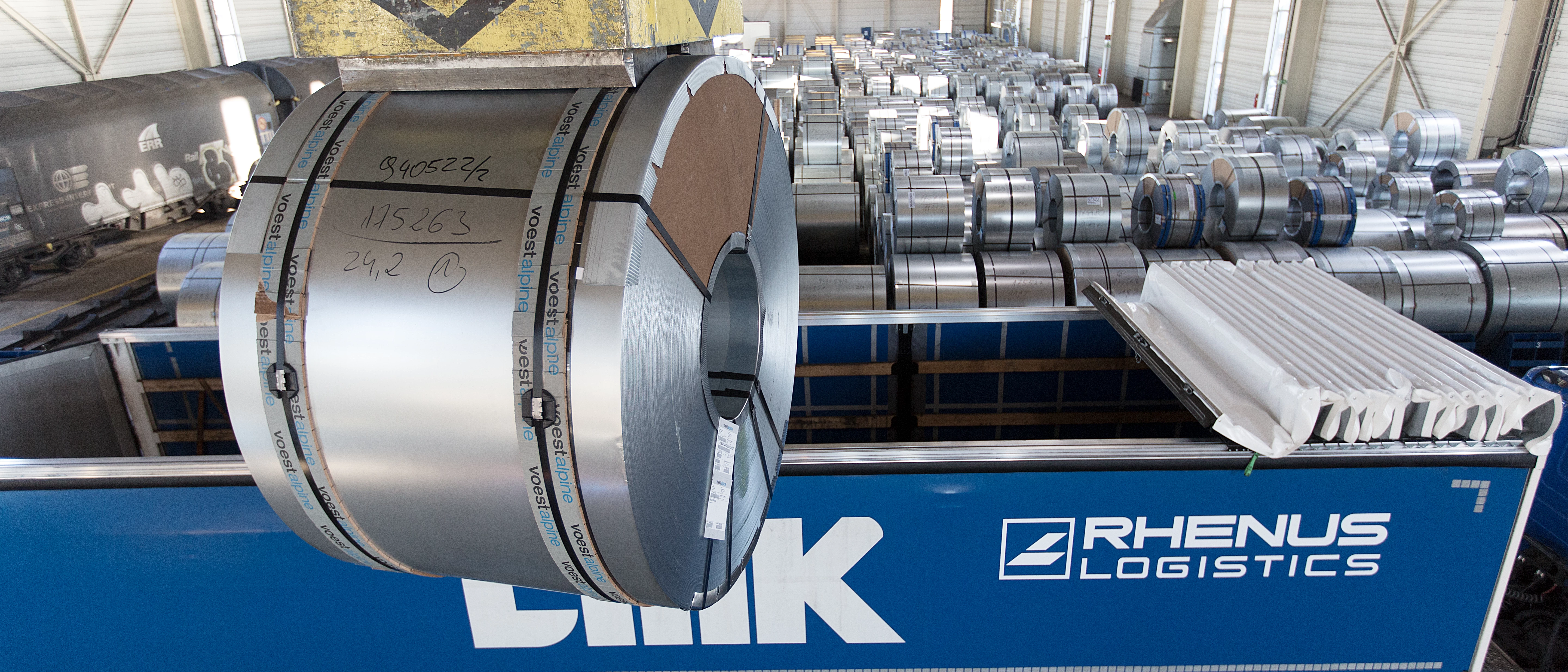 Handling of steel coils Handling of steel coils