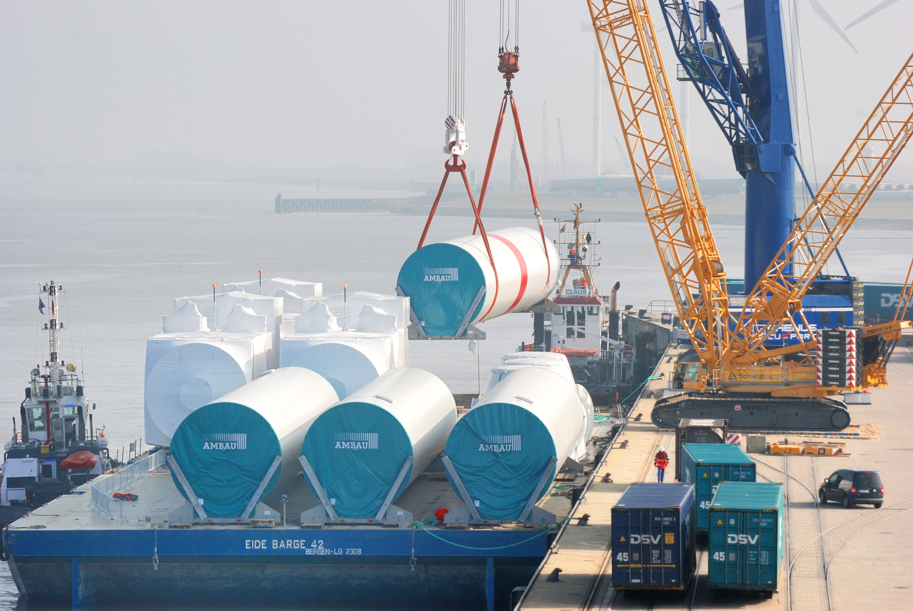 Tower segment loading onto ship