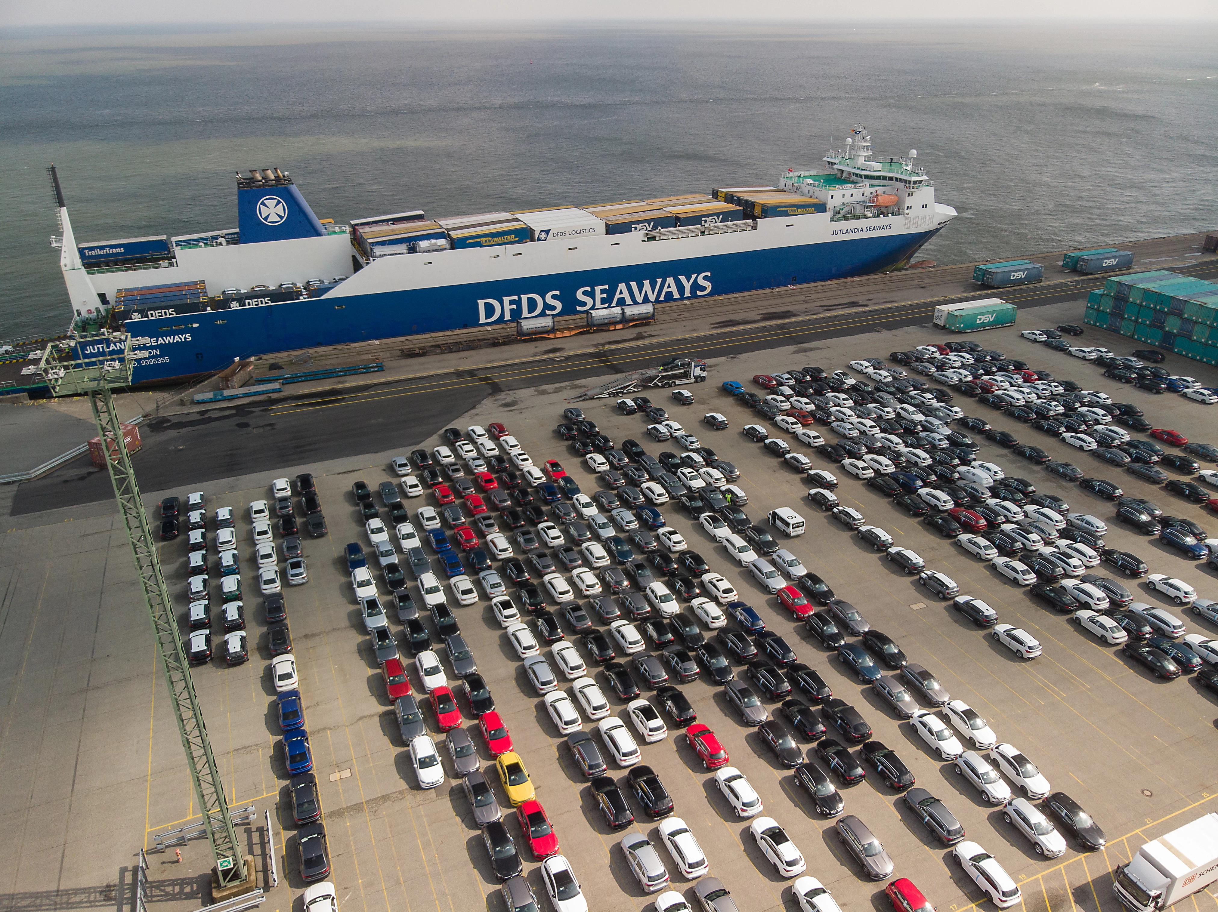 Car loading Car loading