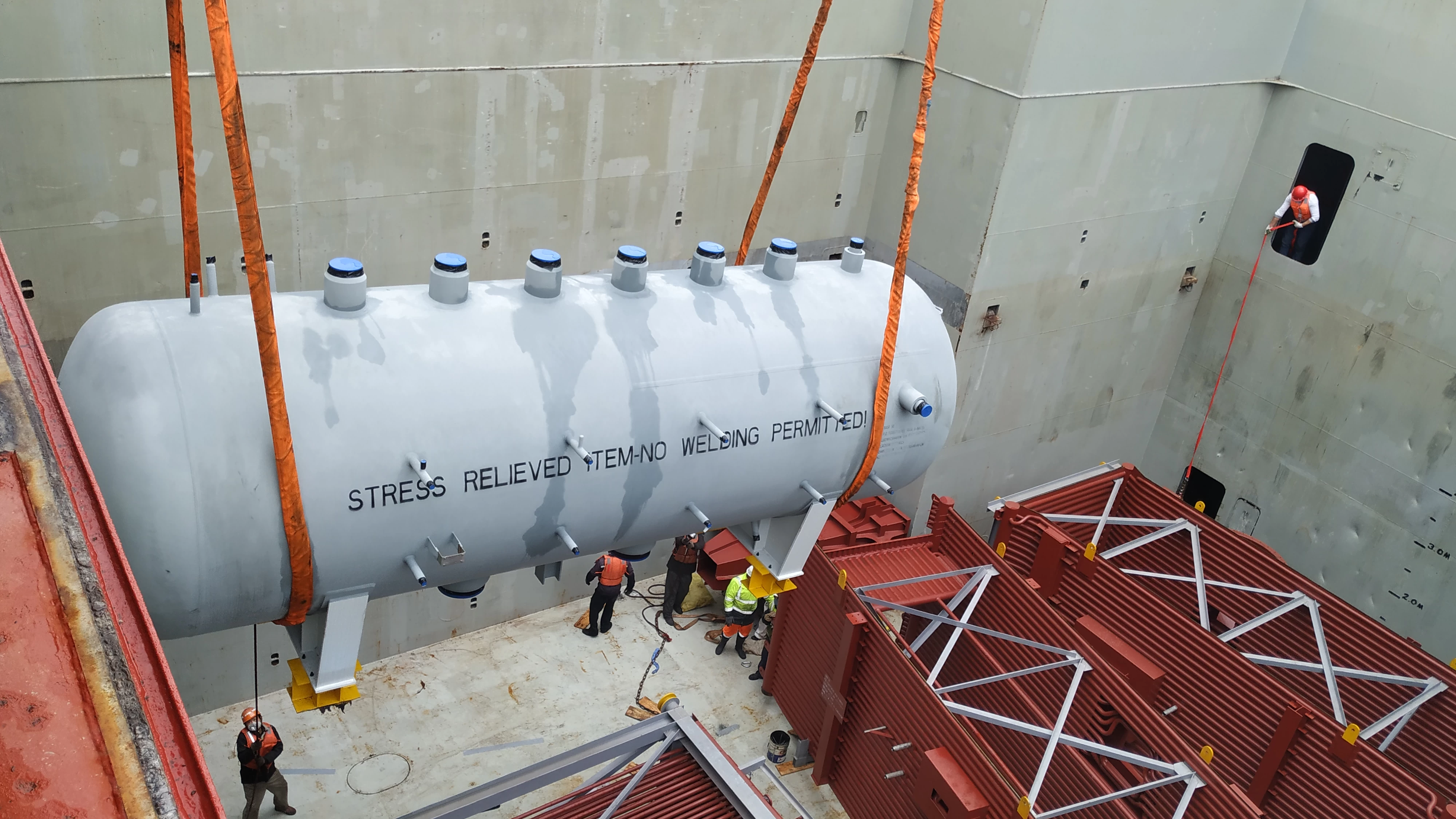 TEILE VON BIS ZU 28 METERN UND 56 TONNEN