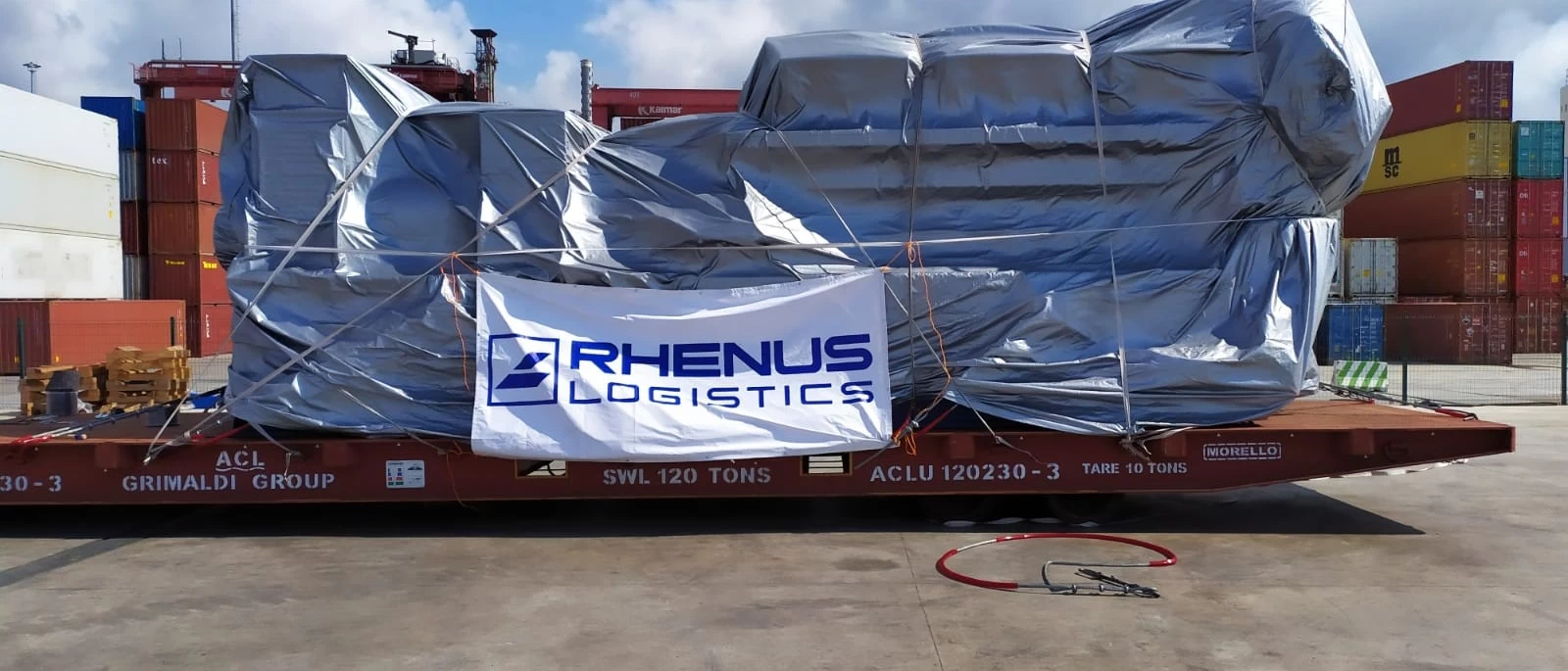 Transporting two 42 t gensets