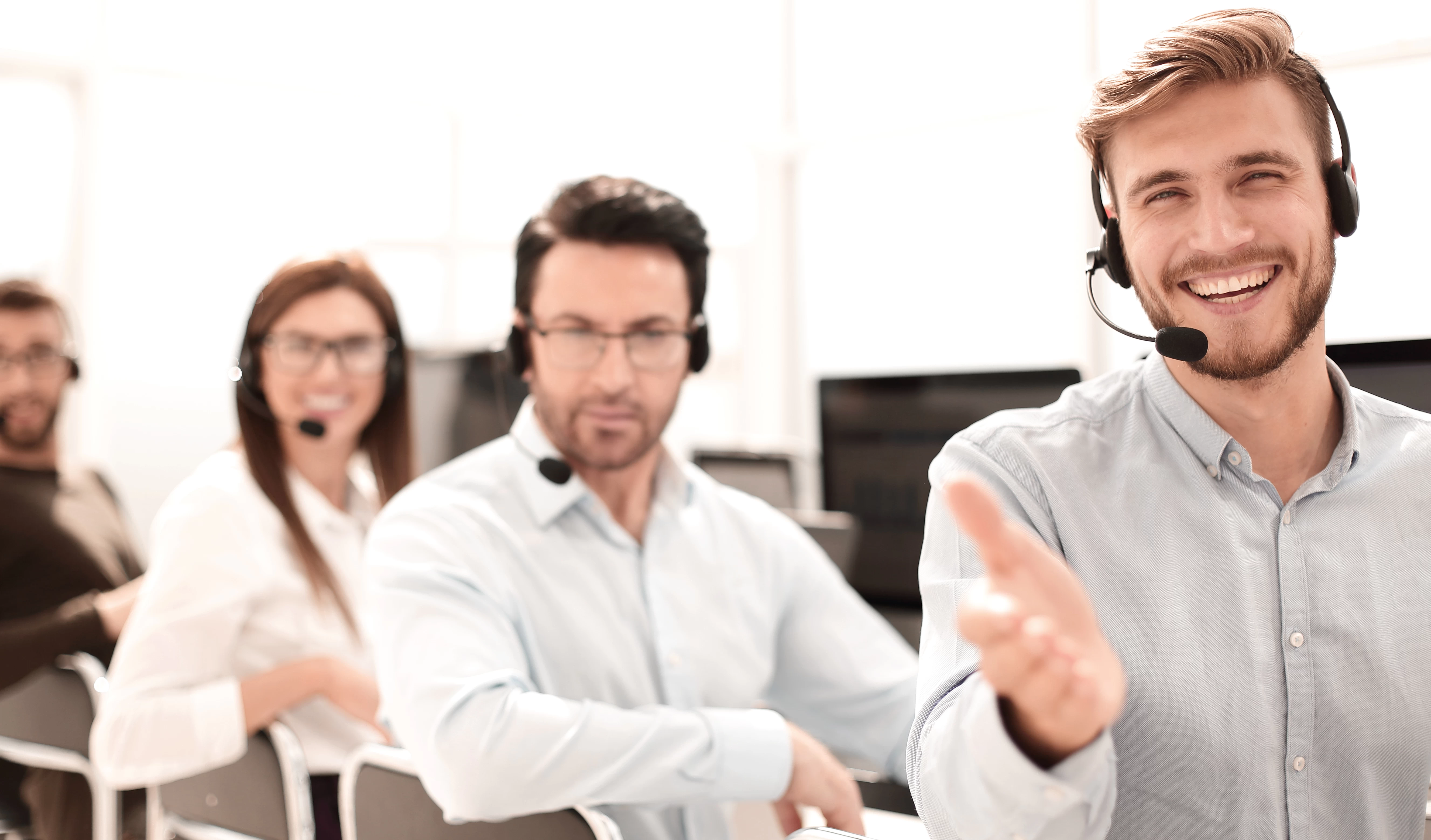 CallCenter Outsourcing Möchten Sie Zeit & Geld sparen?