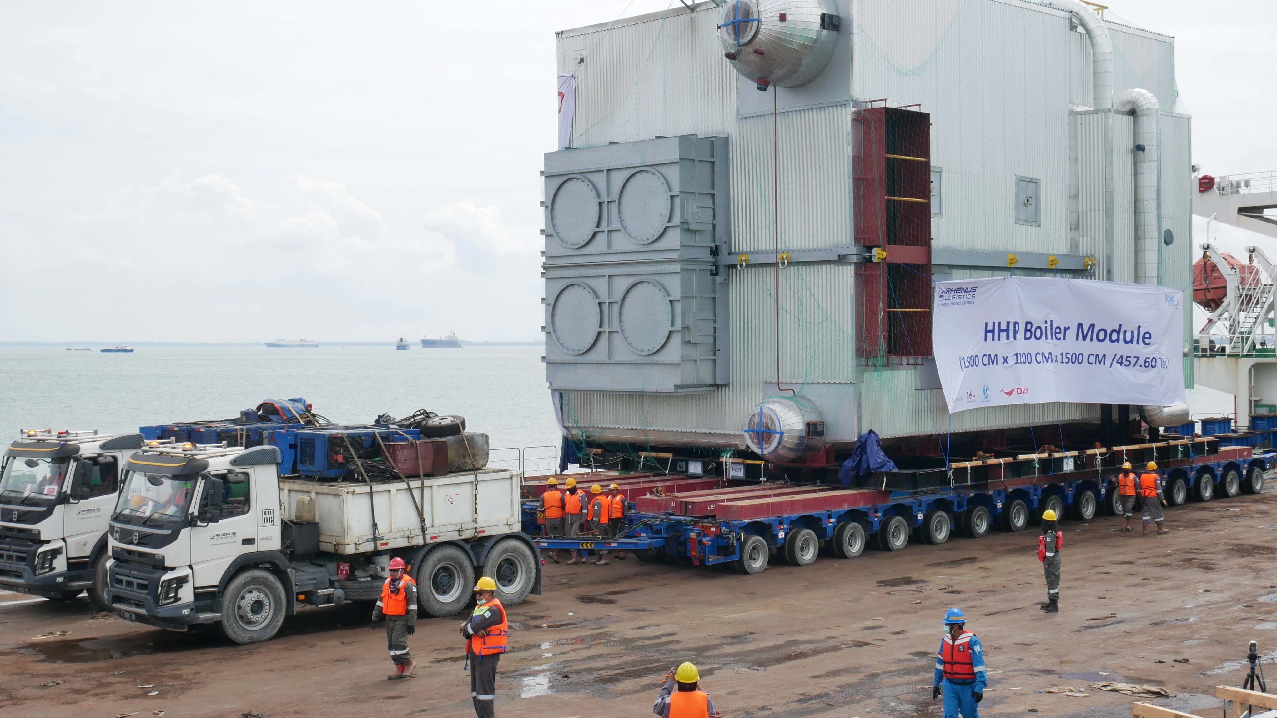 Careful engineering calculation for heavy-lift movement